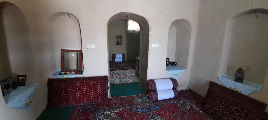 بوم گردی آناده - واحد مشتی نصرت اله