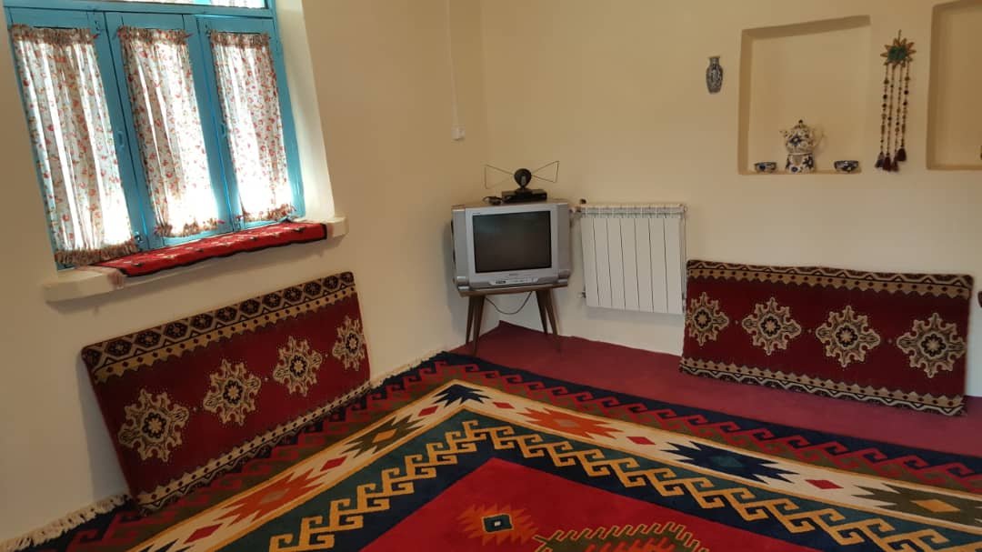 بوم گردی الا تی تی - واحد تابستان
