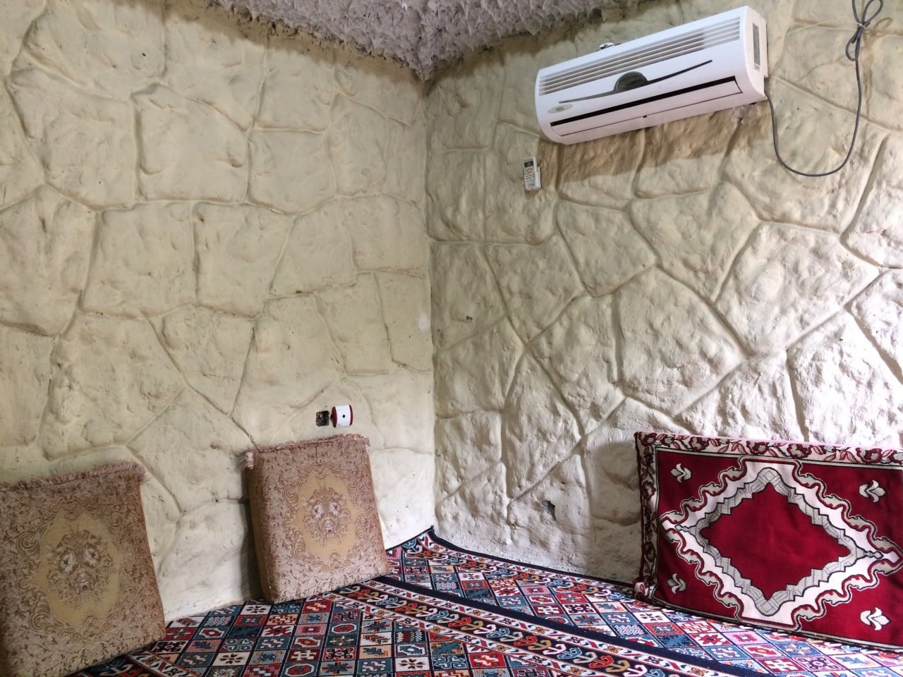 بوم گردی پاسارگاد 1 - واحد ۱۲ - داخلی