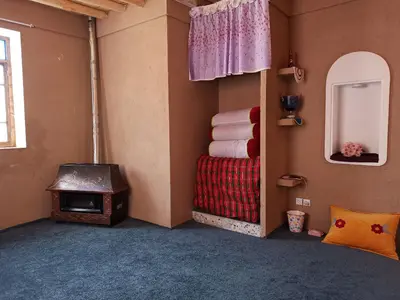 بومگردی گل عاشق - بید ۴