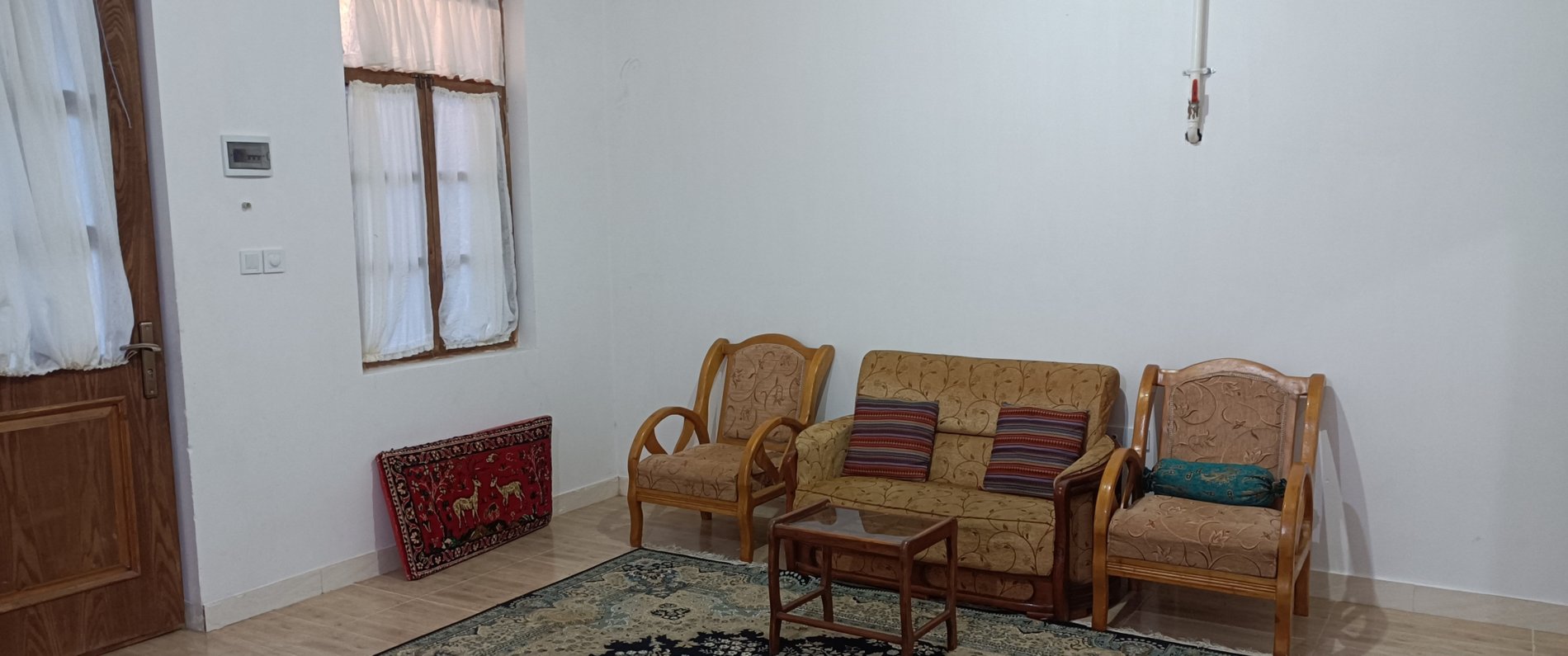 بومگردی عمارت توسکا - واحد 3 (همکف)