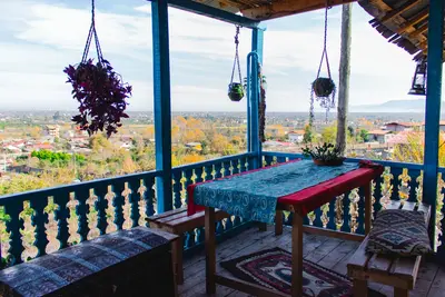 بومگردی خونه مادرجون - اتاق 1