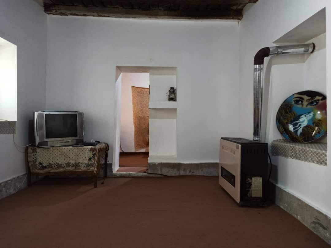 بومگردی چشمه سعدی - واحد ۱