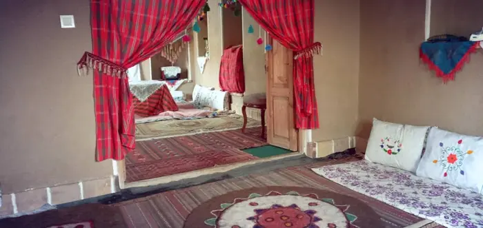 بوم گردی بومگردی باغ انار - اتاق همکف ۲ - اتاق