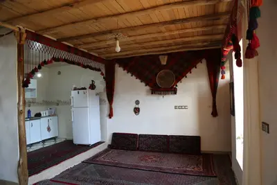 بومگردی پیران نجار - اتاق ۱