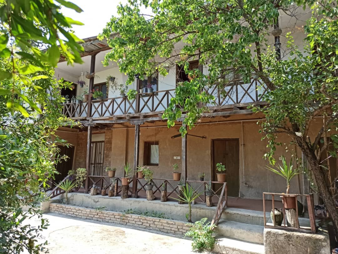 بوم گردی چشمه سعدی - واحد ۱ - نما