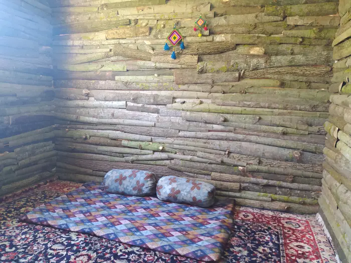 بوم گردی سید خنم اتاق کراتدار - داخلی