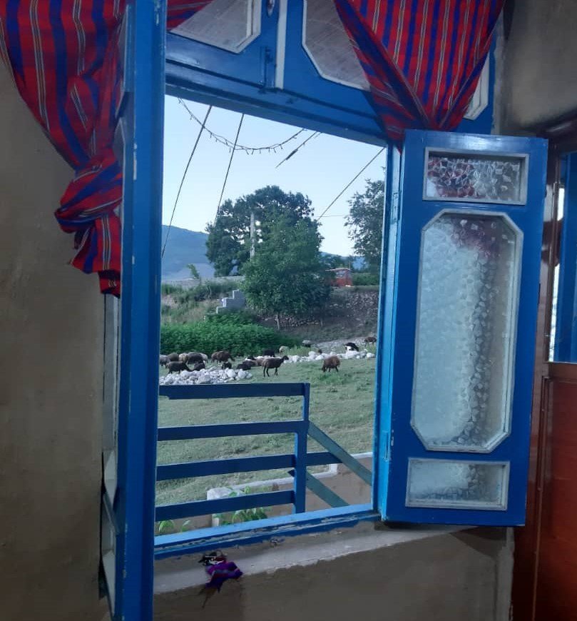 بومگردی باجی رباب - اتاق آبشار