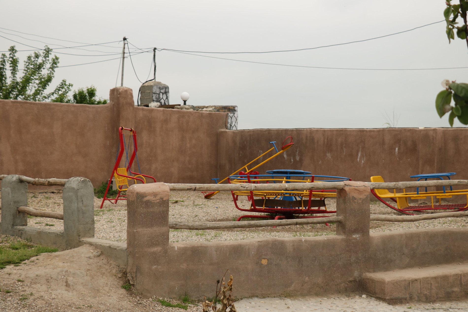 بومگردی اق اوی - آق اوی - واحد یک