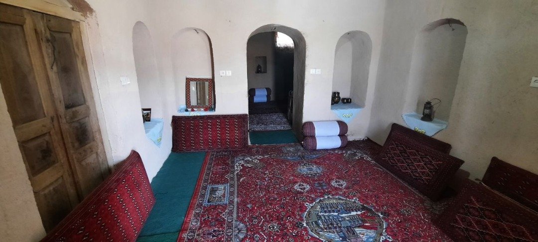 بوم گردی آناده - واحد مشتی نصرت اله