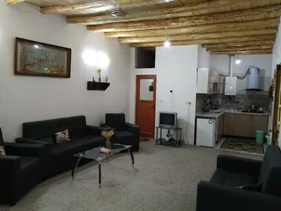 اقامتگاه سنتی شهربانو - واحد اقاقیا