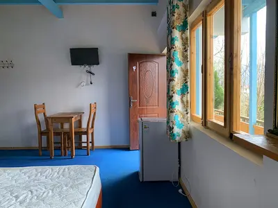 بومگردی عنبر بو - واحد 4