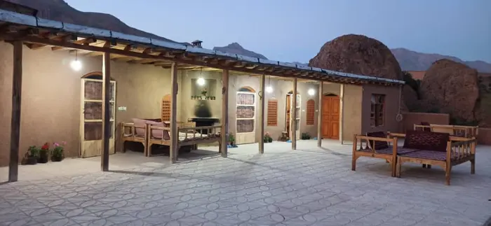 بوم گردی آناده - واحد همسایه شیردِل