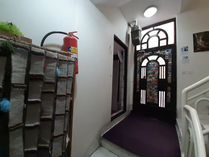 هاستل آنی - اتاق سه تخته اول - هاستل طاها