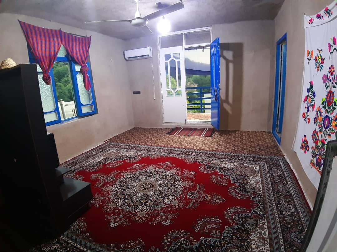 بوم گردی باجی رباب - اتاق آبشار