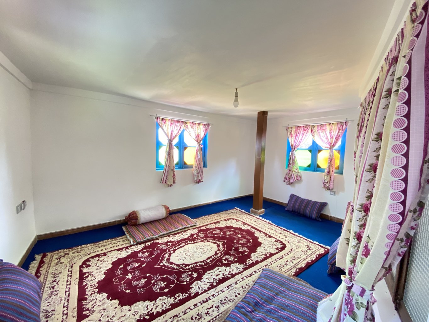 اقامتگاه سنتی یاقوت - کلبه توت ۲ - اتاق