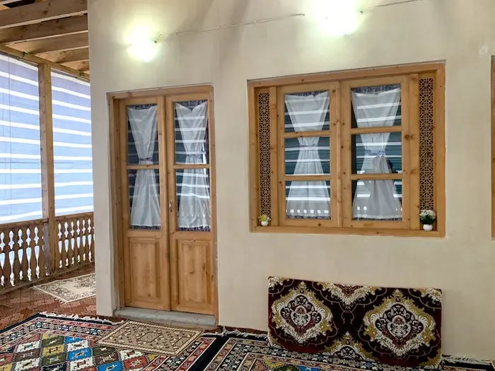 بوم گردی شاه ماهی - واحد استخر ۱ - تراس