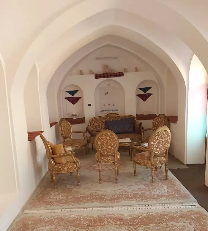 عمارت دژ گلی - واحد سه دری - اتاق