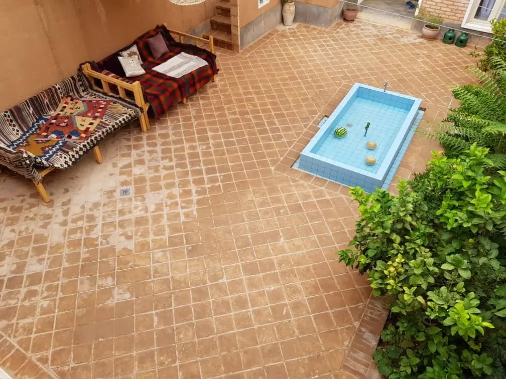 بوم گردی نیمروز سروستان - واحد زمستان نشین - سروستان