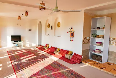 بومگردی پنج دری بربو - واحد ۵ دری