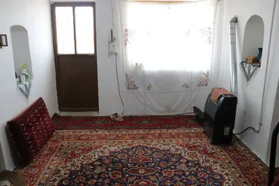 بومگردی خانه کله - واحد 3