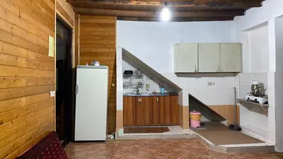 کلبه ایران منش - واحد نشیمن شیشه ای