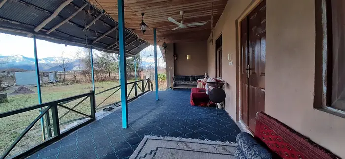 دوخوابه ریژنه - تراس