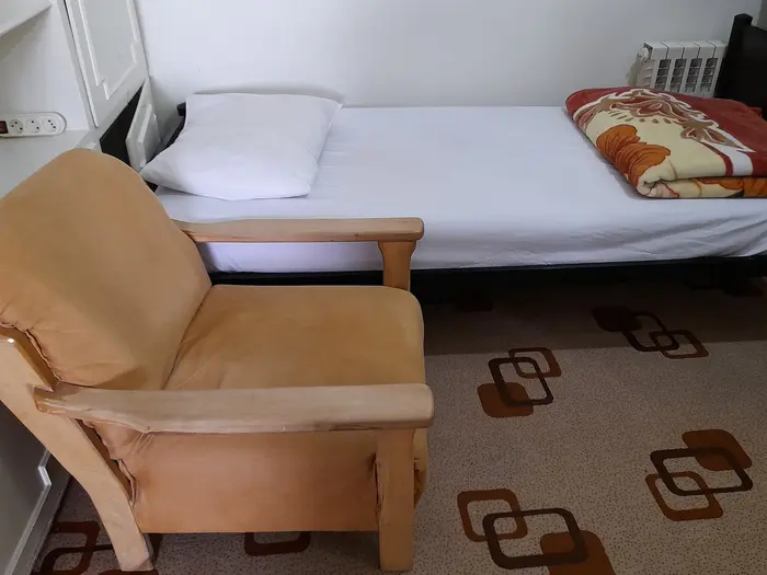 هاستل آنی - اتاق سه تخته اول - اتاق سه تخته