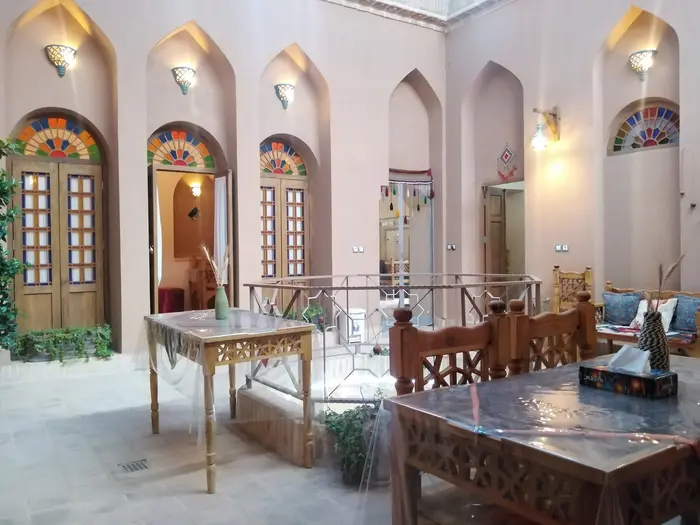 اقامتگاه سنتی یزدان گرد - پنج تخته - حیاط