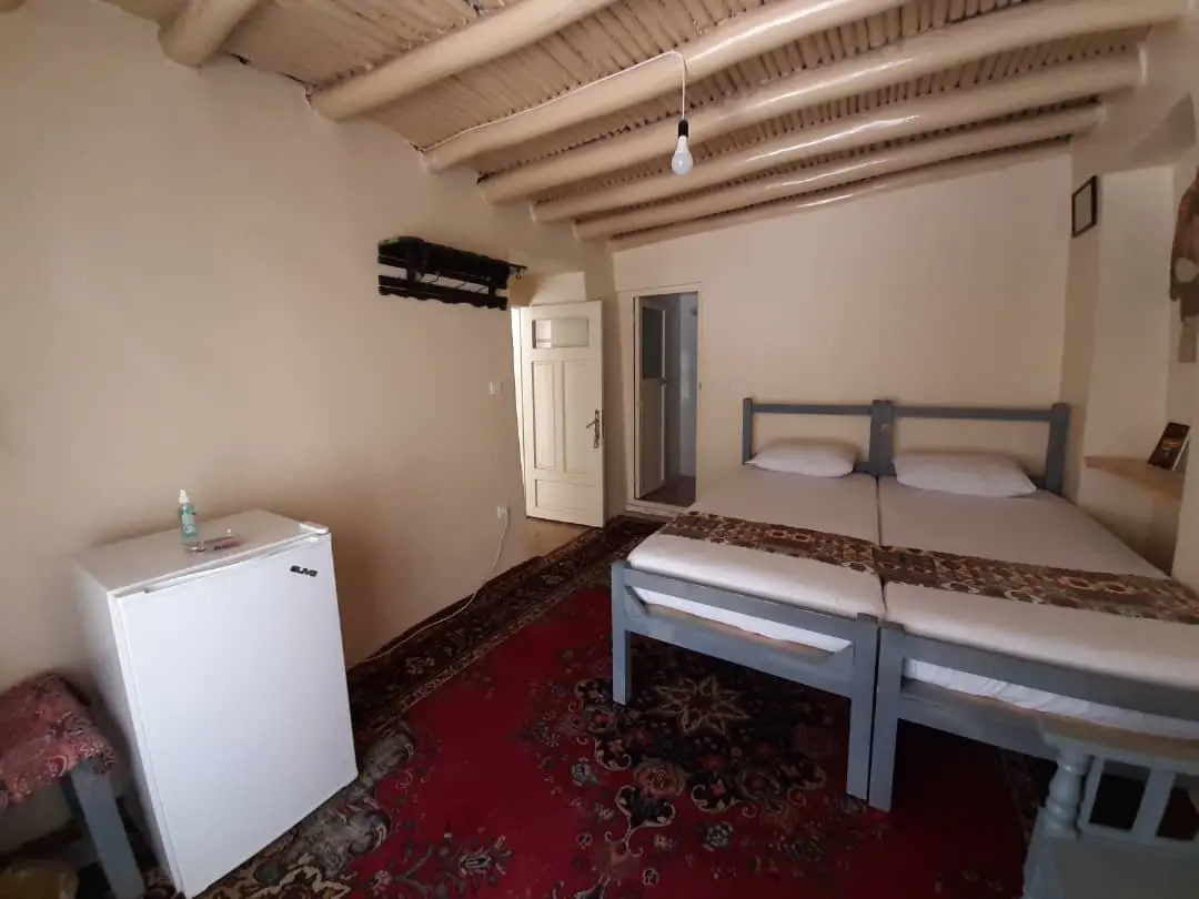 بوم گردی خانه گردو - واحد نور - اتاق