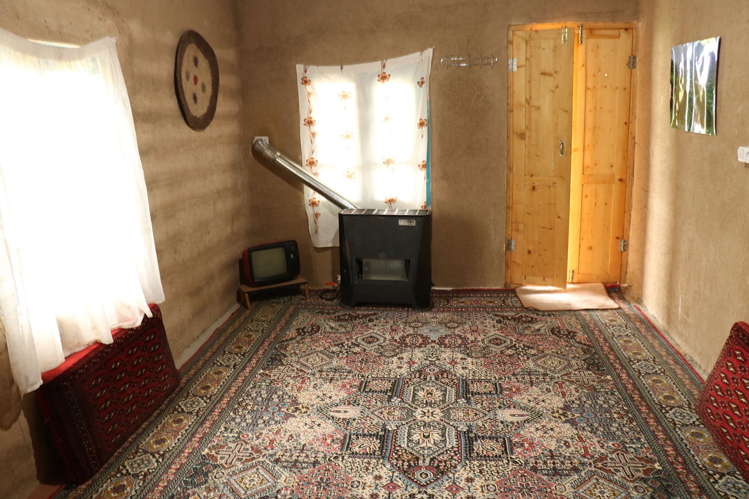 ده پدربزرگ - واحد 1 - داخلی