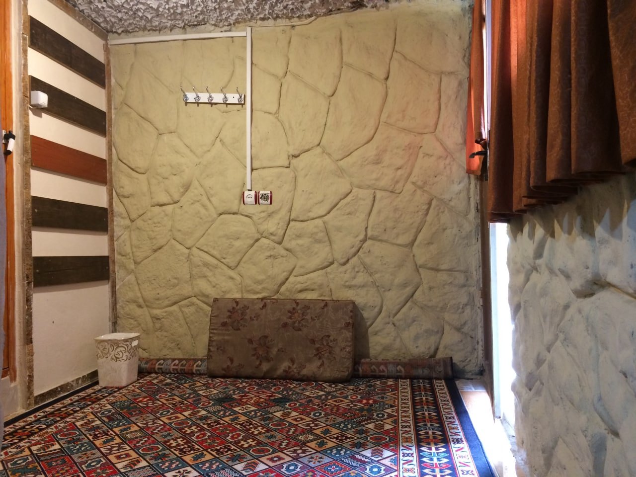 بومگردی پاسارگاد - واحد ۸