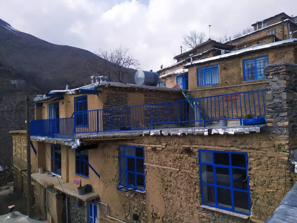 بوم گردی سردره - واحد ۴ - نمای بیرون