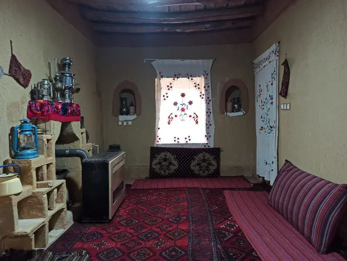 بوم گردی وارگه امیدیه - واحد تاریخی - داخلی