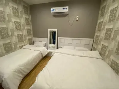 اقامتگاه سنتی هتل ساحل سرخ - واحد سه نفره 201