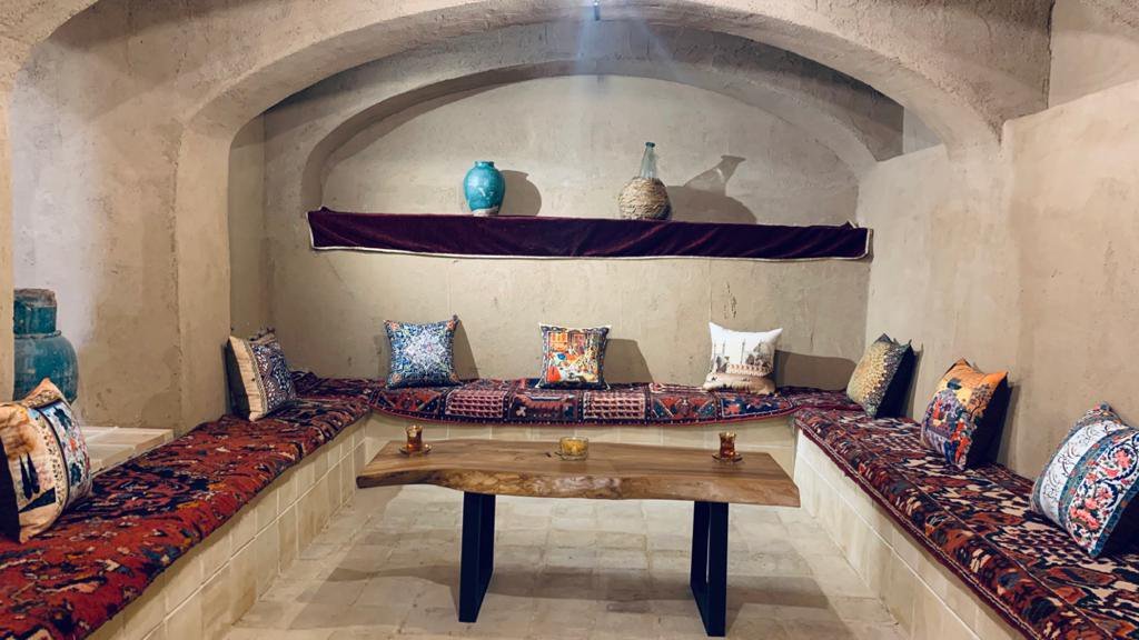 هیوا - اتاق سوم