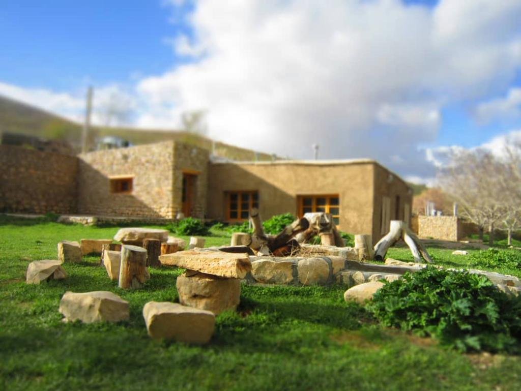 امیرعطا خان - واحد ویلا سنتی با حیاط