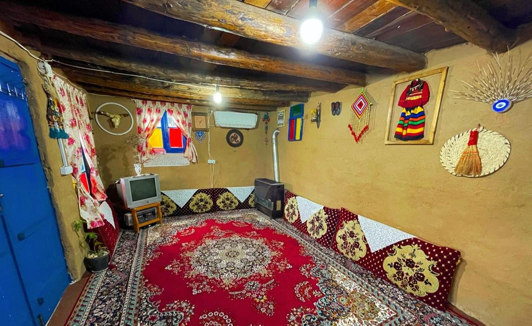 اقامتگاه سنتی دوخوابه تورنگ طلا