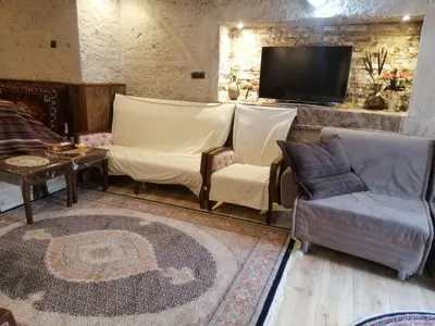 بومگردی دوخوابه صخره ای تورال کندوان