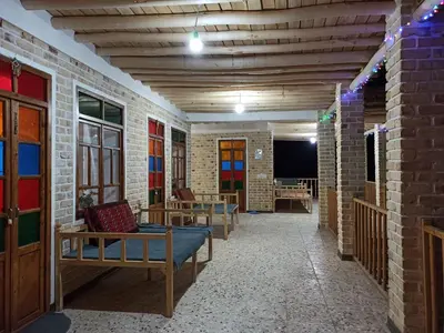 بومگردی گل عاشق - بید ۲