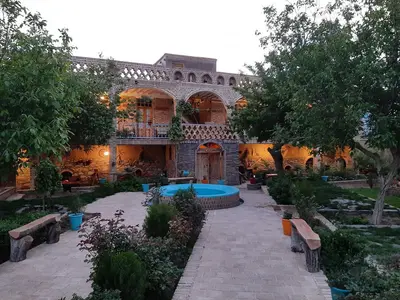 بومگردی دولتسرا - واحد 3