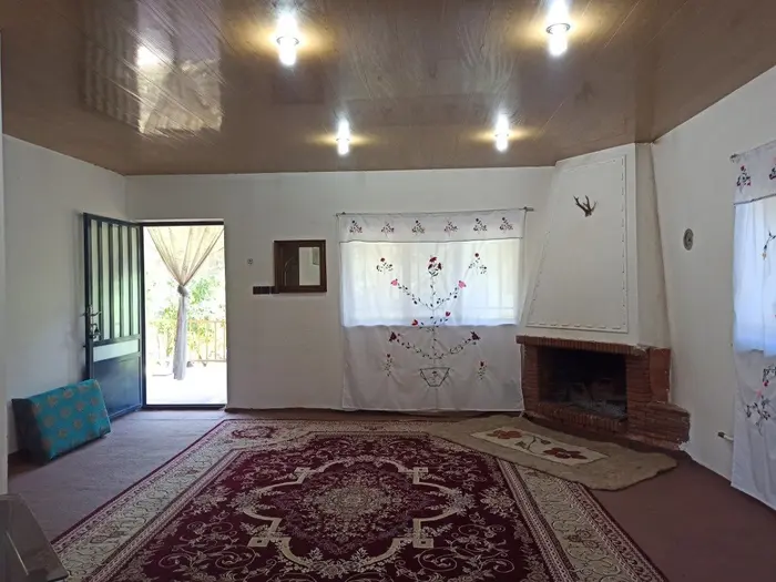 کلبه یک خوابه نِماشان - واحد دارکوب - نشیمن