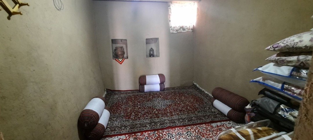 بوم گردی آناده - واحد مشتی نصرت اله