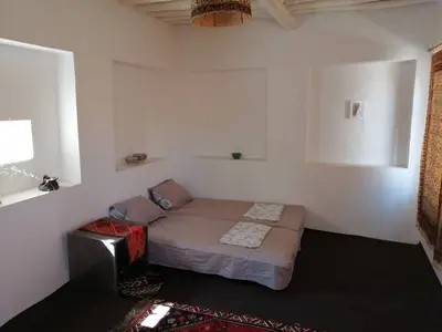 بومگردی نیمروز - واحد سه دری