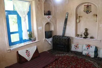 بومگردی کوچه باغ باصفا واحد 2