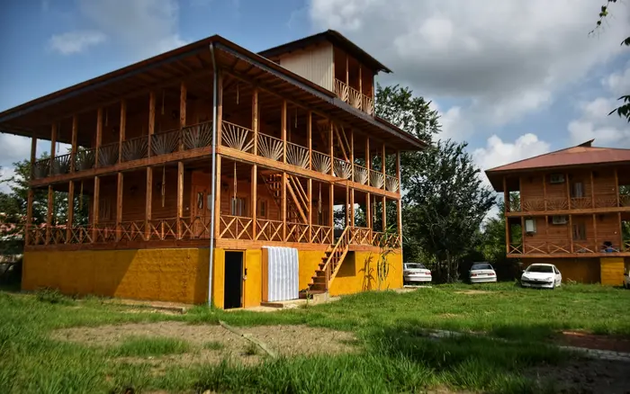 بوم گردی تی شین - واحد معمولی 1 - بیرونی