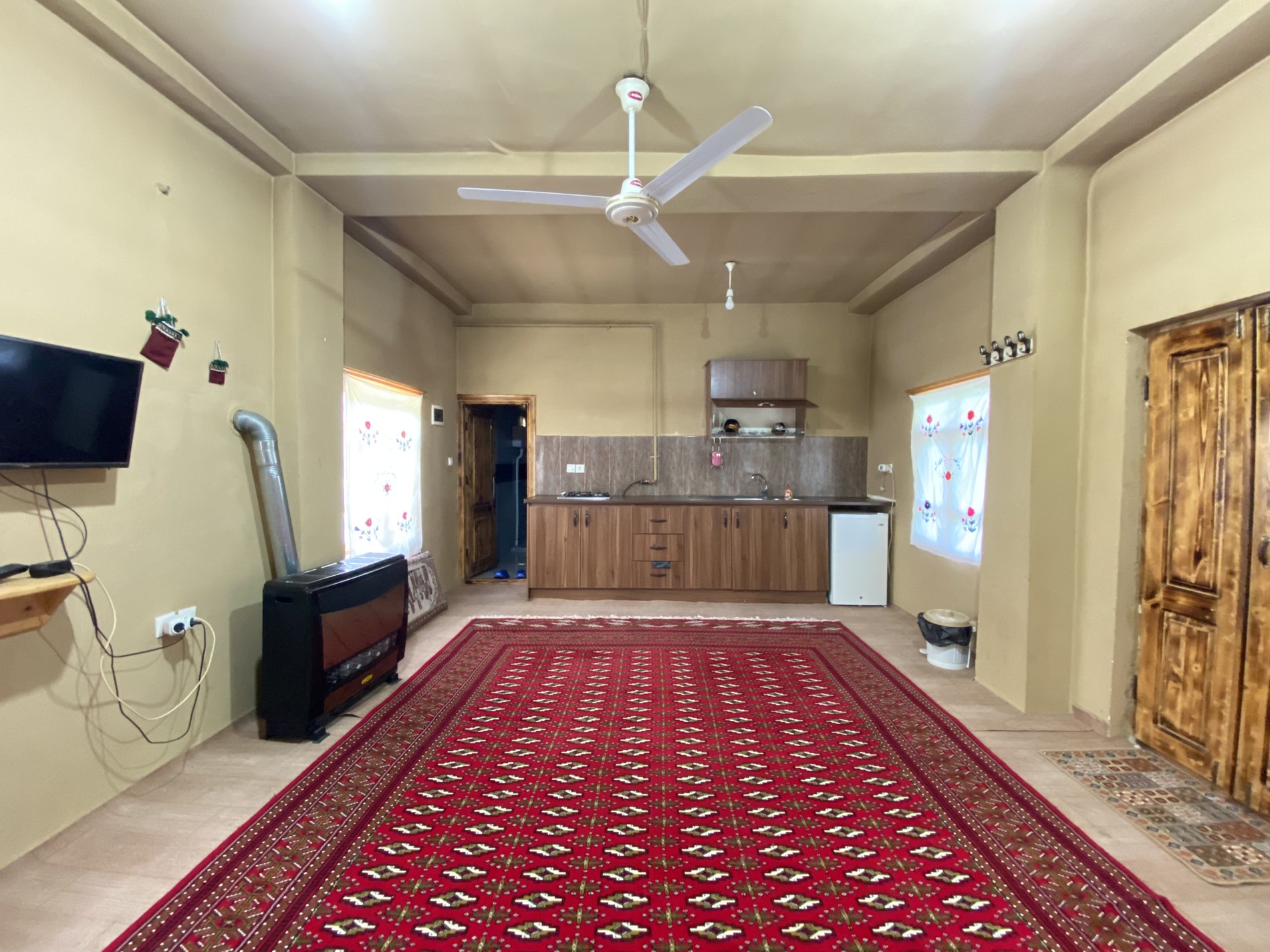 بوم گردی ریگ چشمه - طبقه همکف 3 - اتاق