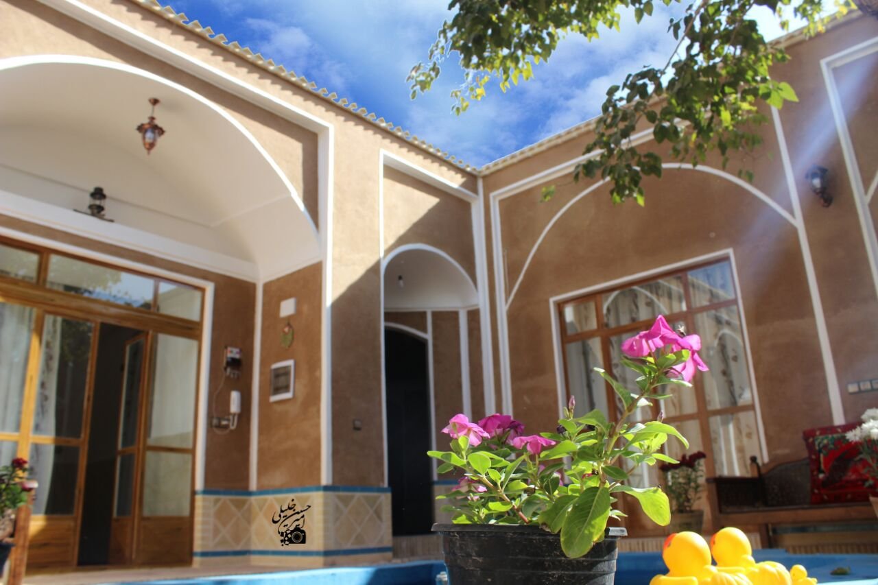 بوم گردی سنتی حافظ - واحد دوتخته