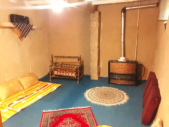 بوم گردی آوردگاه ابرده - ترنج - اتاق