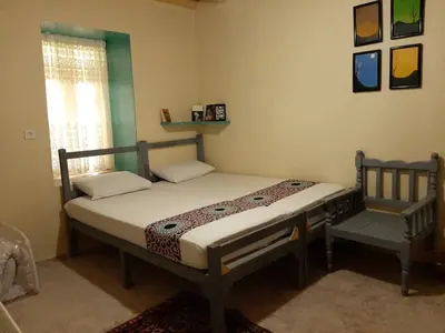 بومگردی خانه گردو - واحد سرسایه